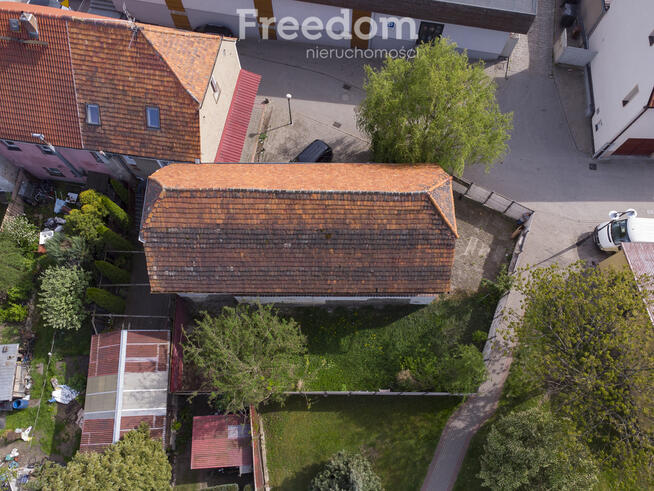 Zabytkowy spichlerz – lokal usługowy, Otmuchów