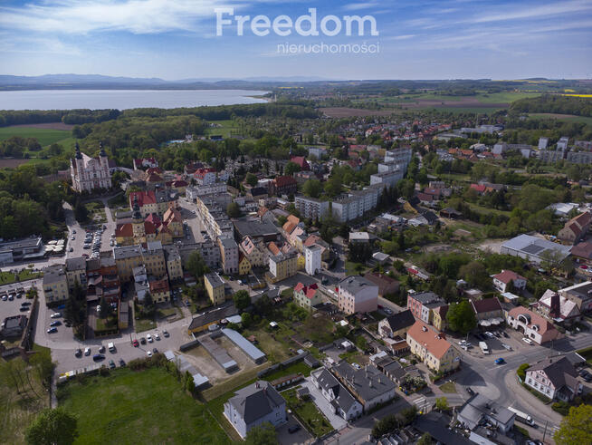 Zabytkowy spichlerz – lokal usługowy, Otmuchów