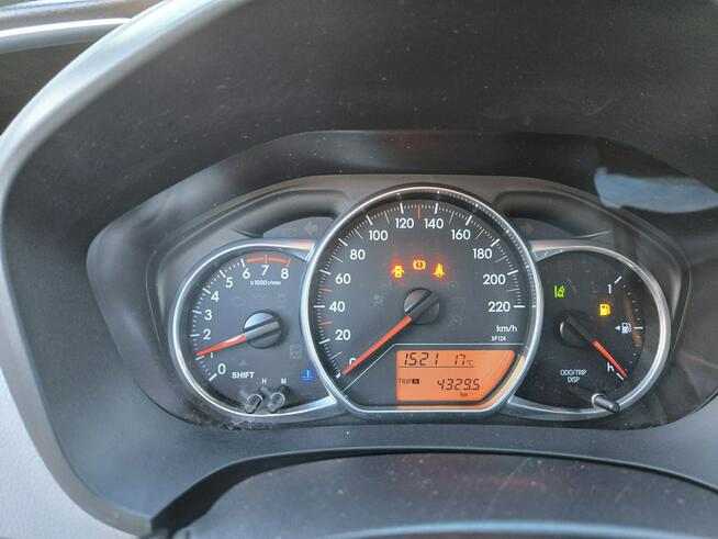 Toyota Yaris 1,33 VVT-i Premium e6w