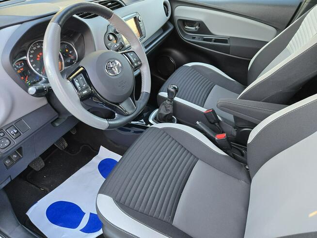 Toyota Yaris 1,33 VVT-i Premium e6w