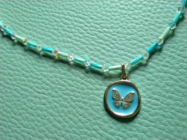 Naszyjnik ze szklanych koralików