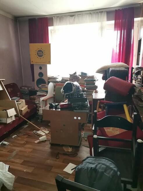 Opróżnianie mieszkań domów garaży strychów piwnic wywóz mebl