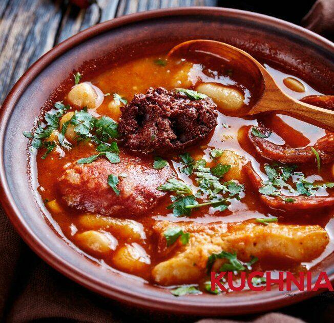 Kucharz , pomoc kuchenna