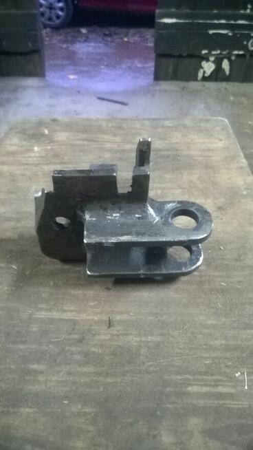 Wspornik uchwyt siłownia wspomagania MTZ 82