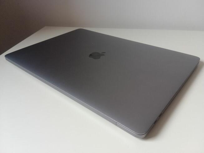 Macbook Pro A1990 2019/15,4 Retina/i9/16GB/512GB SSD/Touch