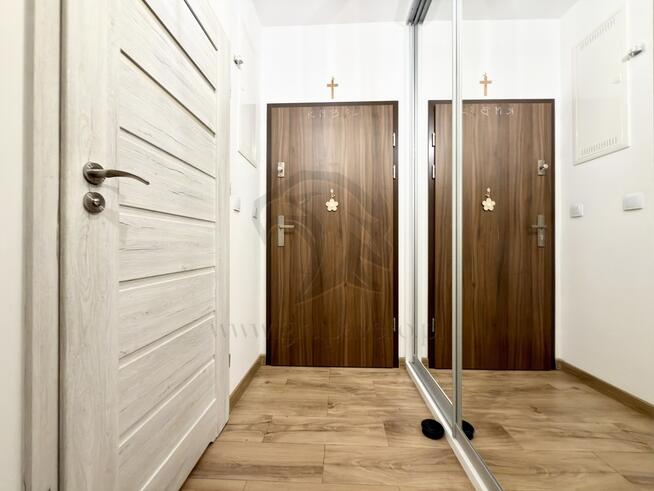 Ciepłym wiatrem promiennie pisane