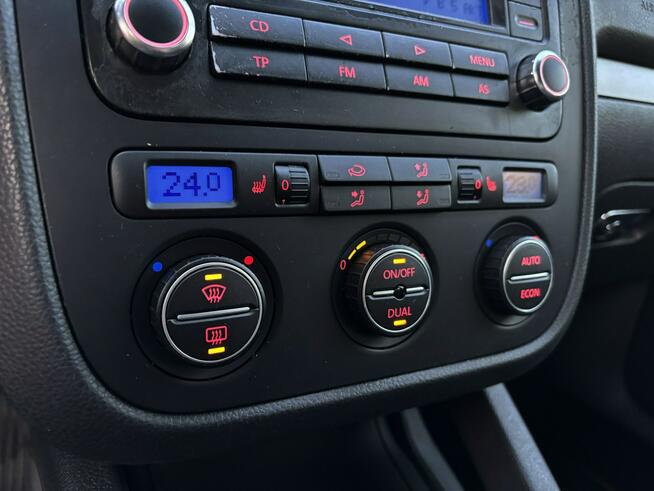 GOLF 1.6 102KM 5 drzwi KLIMA czujniki SERWIS bezwypadkowy 2006
