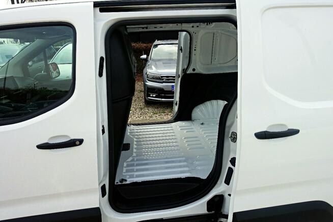 Peugeot Partner Fv 23%*Gwarancja*2 x Boczne Drzwi*Pełny serwis*100% Org. Lakier*Navi*