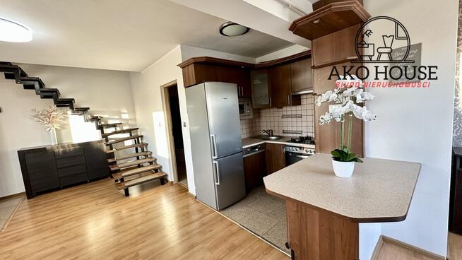 Dom 240 m² pod inwestycję – 4 lokale + 2 garaże!