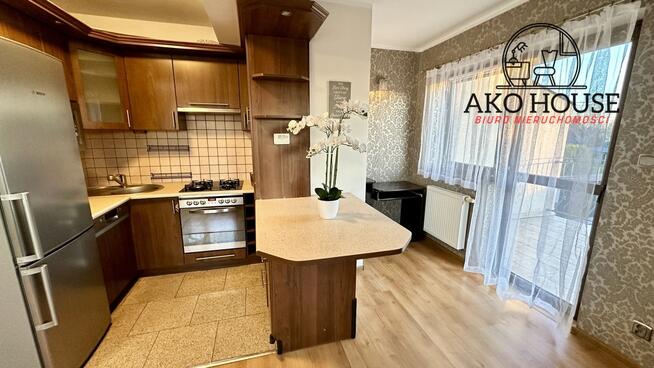 Dom 240 m² pod inwestycję – 4 lokale + 2 garaże!