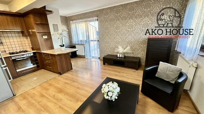 Dom 240 m² pod inwestycję – 4 lokale + 2 garaże!