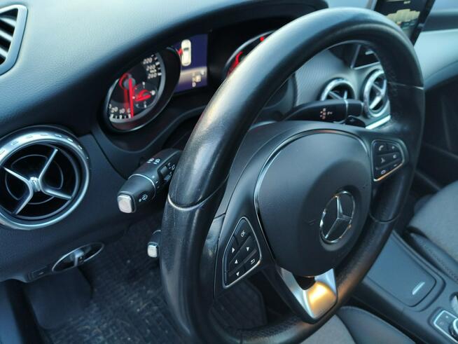 Mercedes GLA 180 2017*96tys.km*Automat*LED