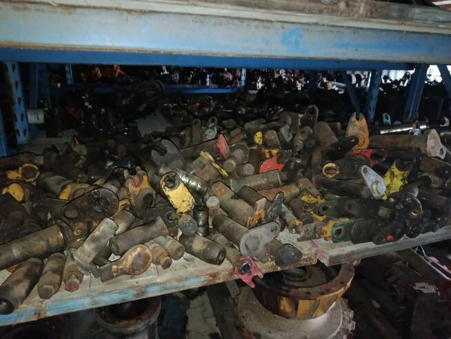 Komatsu PC 210, PC240 PC 130, wyposażenie Kabiny