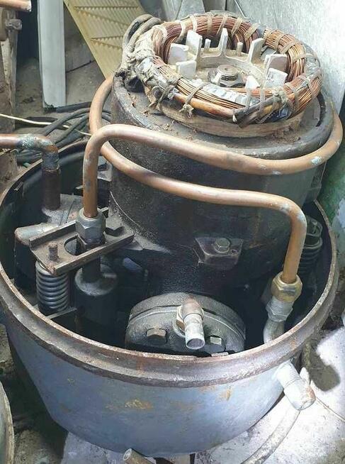 Zabytkowy agregat pompa chłodnicza