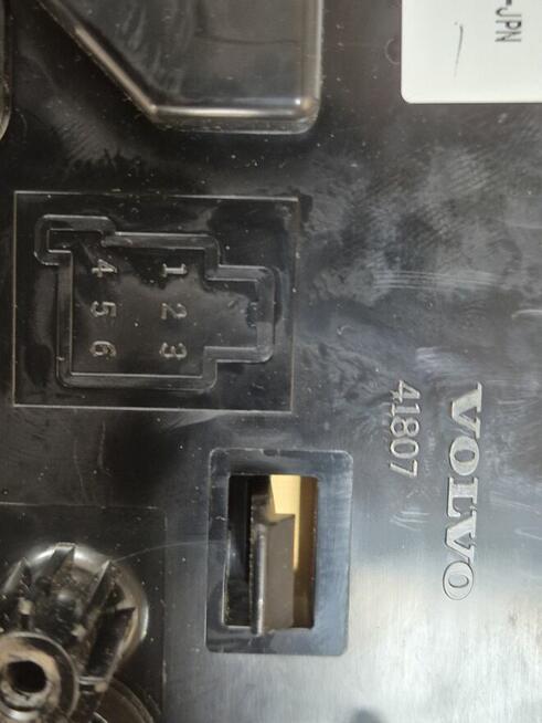 Panel radia nawigacji telefonu Volvo FH4 FM4 22131039