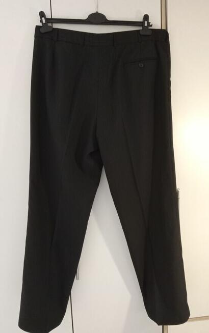 Sprzedam Garnitur Czarny Z Niebieską Nitka Trzyczęściowy Exe