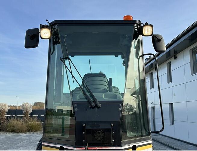 WALEC DROGOWY MARKI CATERPILLAR CS-563E