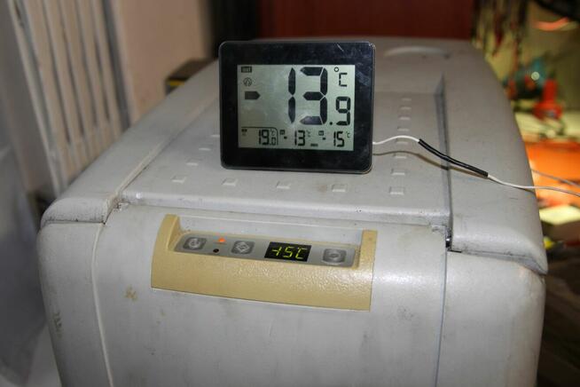 Lodówka kompresorowa Dometic CDF46 12/24 V 39L