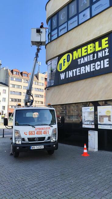 Podnośnik koszowy, zwyżka, reklamy, dekoracje, przycinka