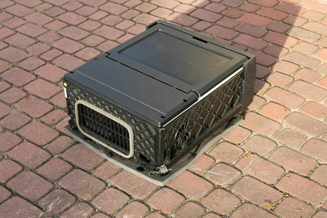 Lodówka Mercedes Actros MP4 Euro 6 waskiej kabiny z tunelem