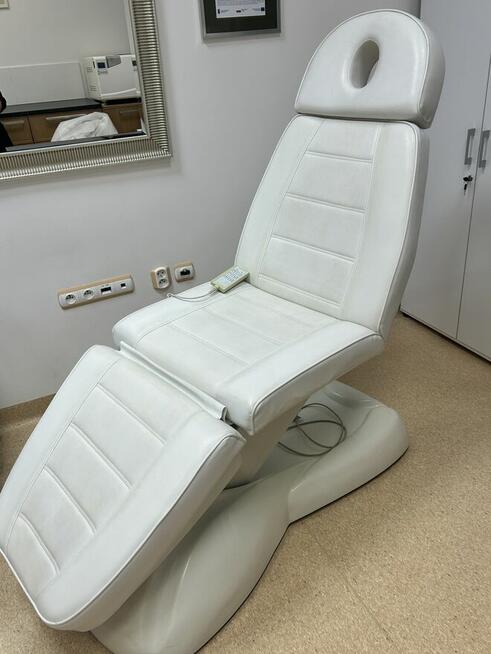 sprzedam fotel kosmetyczny używany elektryczny