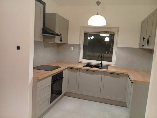 Meble na wymiar. Montaż, składanie, skręcanie mebli z paczek