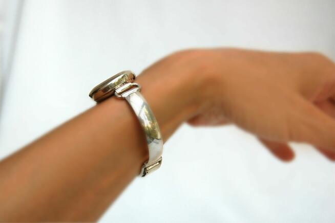 Srebrny zegarek damski klasyczny Osin quartz srebro pr. 925