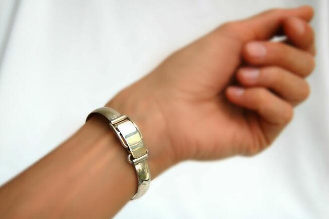 Srebrny zegarek damski klasyczny Osin quartz srebro pr. 925