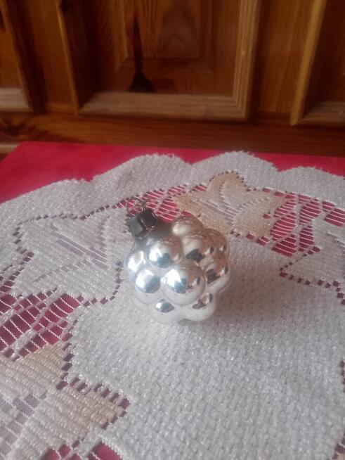 Bombki choinkowe szklane z epoki PRL-U