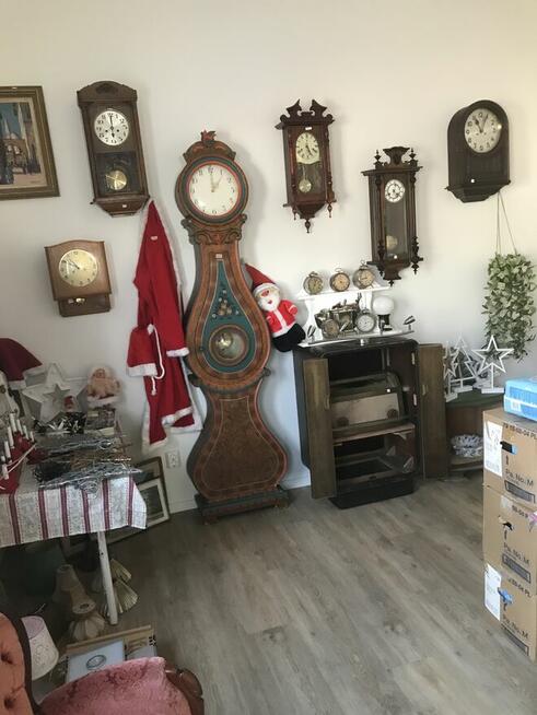 Loppis ze Szwecji z towarem i samochód Volvo XC 70 rok 2004