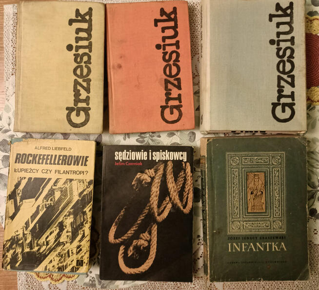 Sprzedam stare książki