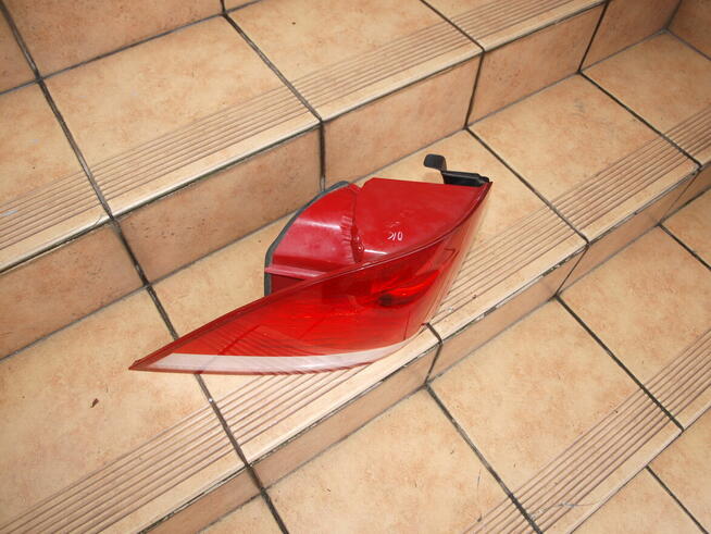 VW Golf 6 Kombi lampa lewa tył 2008 - 2013r (europa)