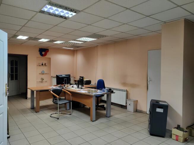 Budynek biurowo magazynowy