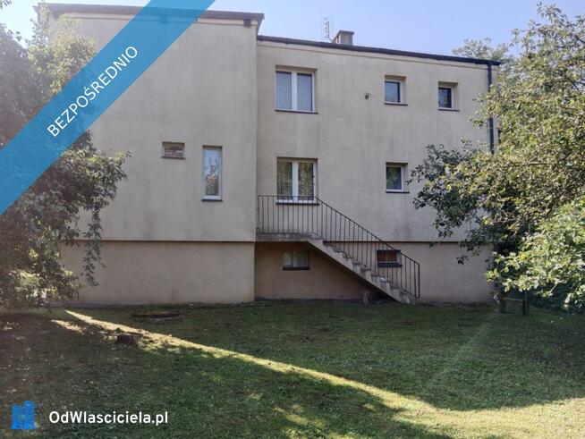 Sprzedam dziewięcio pokojowy dom z balkonem piwnicą i garazem