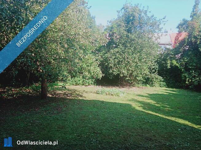 Sprzedam dziewięcio pokojowy dom z balkonem piwnicą i garazem