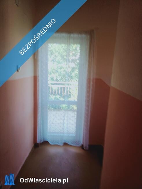 Sprzedam dziewięcio pokojowy dom z balkonem piwnicą i garazem