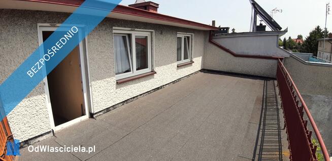 Duży dom na zadbanej działce.