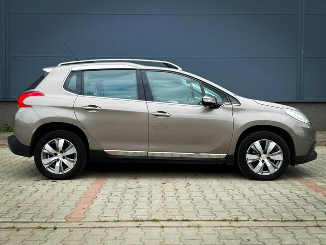 Peugeot 2008 1.2 VTi 82KM Allure Panorama Nawigacja Bluetooth Climatronic Alufelgi