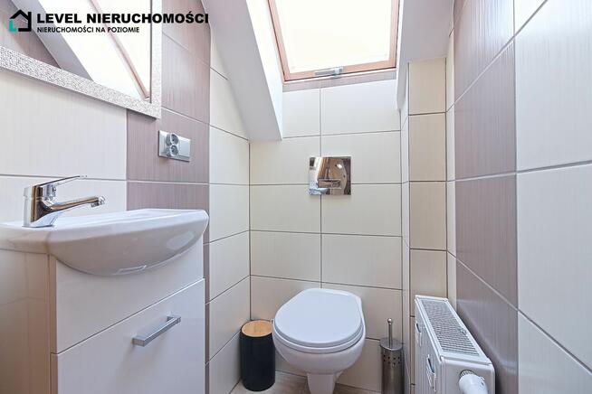 Dom w mieście z dużą działką