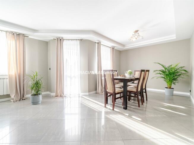 Dom Czernichów, Ogrodowa