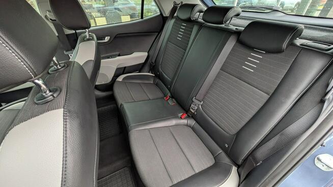 Kia Stonic Wersja L / Salon PL / Gwarancja do 2030 / FVAT 23 / Kamera / 6 MT