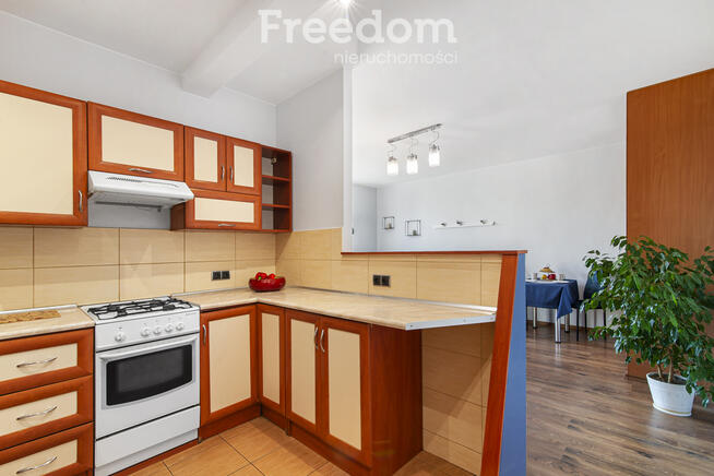 Na sprzedaż, słoneczne 2 pokojowe mieszkanie.