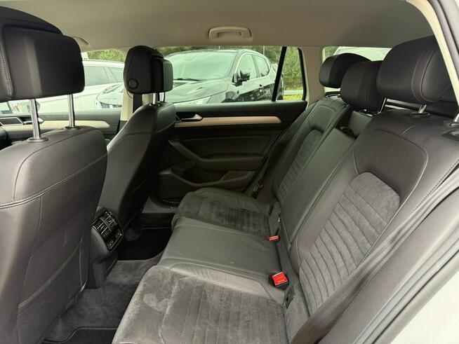 Volkswagen Passat 150KM DSG Navi Kamera Virtual Full Led Niski Przebieg Zarejestrowany!