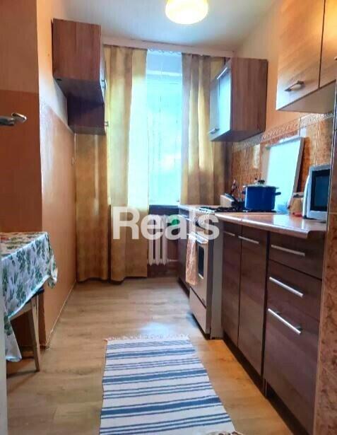 3 pokojowe z balkonem i widną kuchnią, Metro