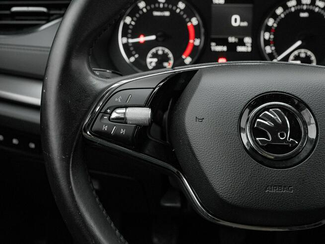Škoda Octavia 1.5 TSI Ambition Cz.park Podgrz.f K.cofania LED Salon PL VAT 23%