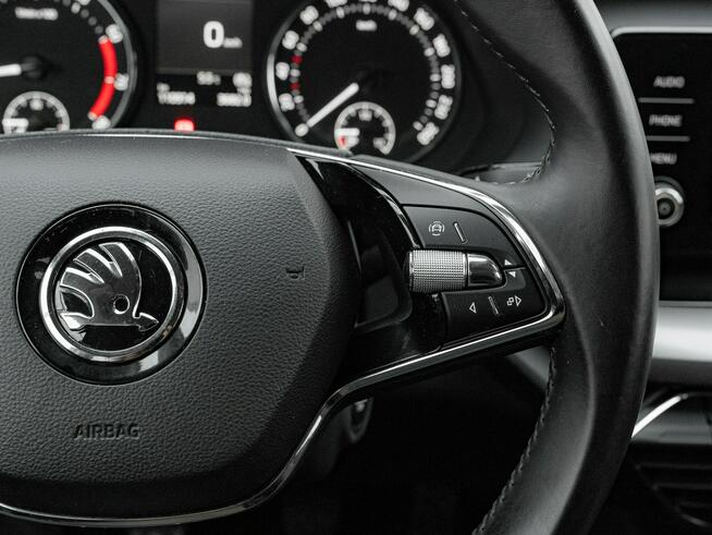 Škoda Octavia 1.5 TSI Ambition Cz.park Podgrz.f K.cofania LED Salon PL VAT 23%