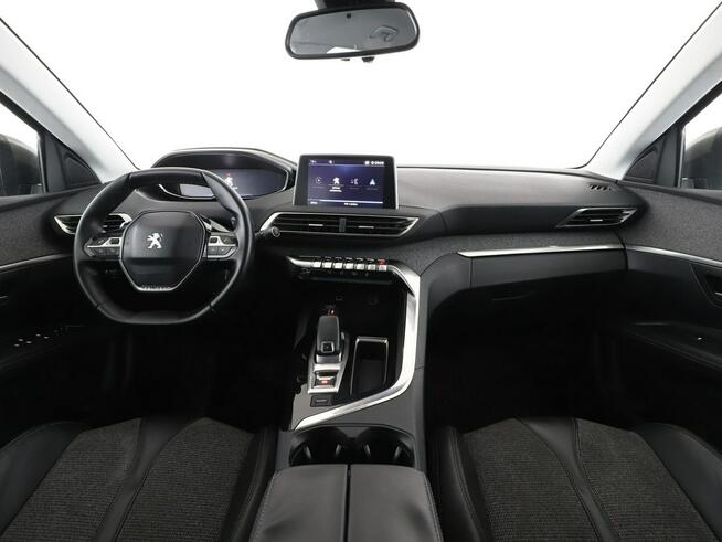 Peugeot 3008 automat navi virtual cocpit półskóra klima auto kamera i czujniki park