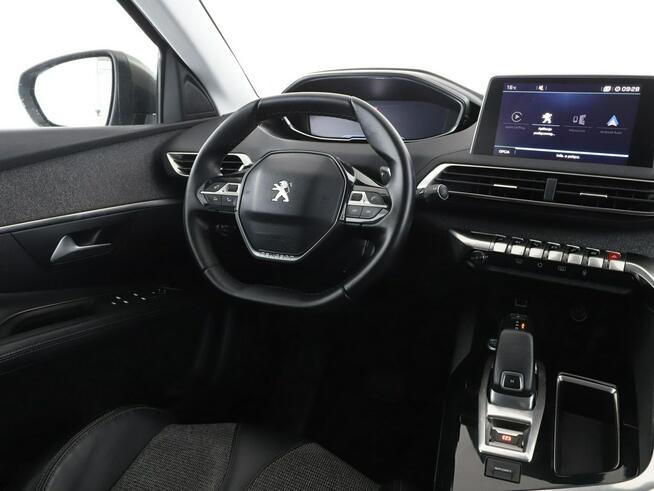 Peugeot 3008 automat navi virtual cocpit półskóra klima auto kamera i czujniki park