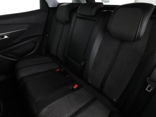 Peugeot 3008 automat navi virtual cocpit półskóra klima auto kamera i czujniki park