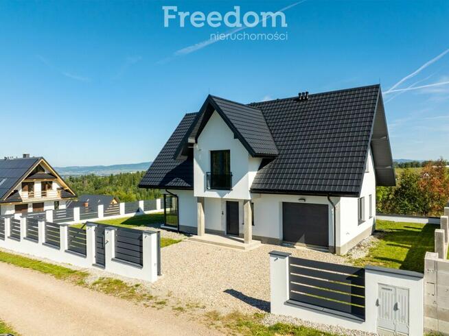 Komfortowy dom z widokiem w świetnej lokalizacji.